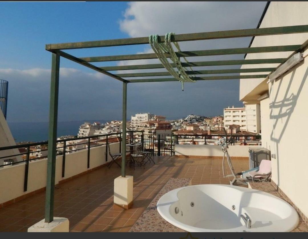 Ático 3 habitaciones Benalmadena Costa con jacuzzi y barbacoa privado Exterior foto
